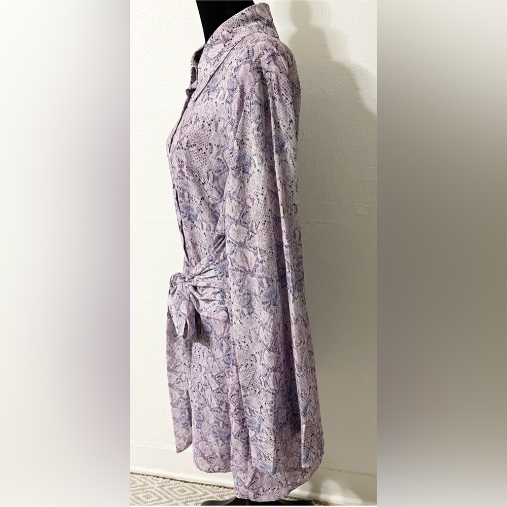 ShowPo HADID MINI DRESS BUTTON DOWN WAIST TIE SHIRT DRESS IN LILAC SNAKE Print - Picture 3 of 8
